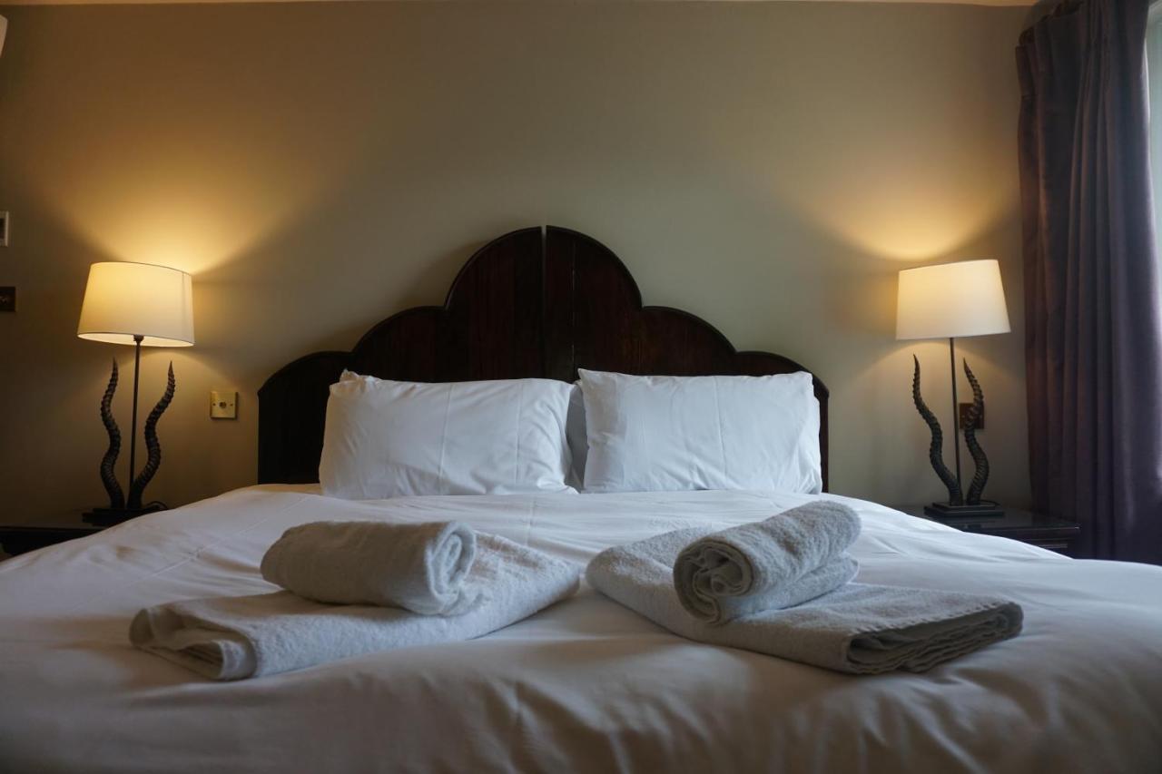 The Pembroke Arms Hotel Wilton  Phòng bức ảnh